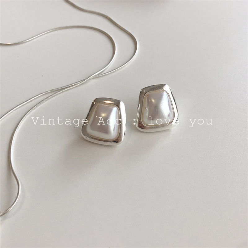 36D9BE97-318F-451D-B55F-539949