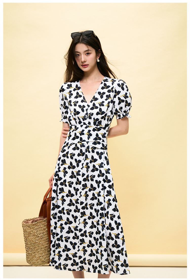 【 Shengdu 】 Summer New French-style printed V-neck, waist-cinching and slimming, puffed sleeves, large skirt hem floral print dress pic 24