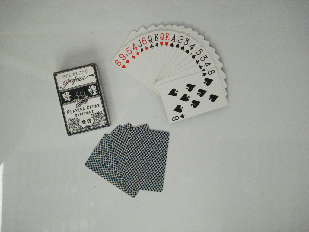 厂家供应扑克牌宽牌窄牌 德州棋牌室扑克牌可定制扑克牌LOGO花色详情2