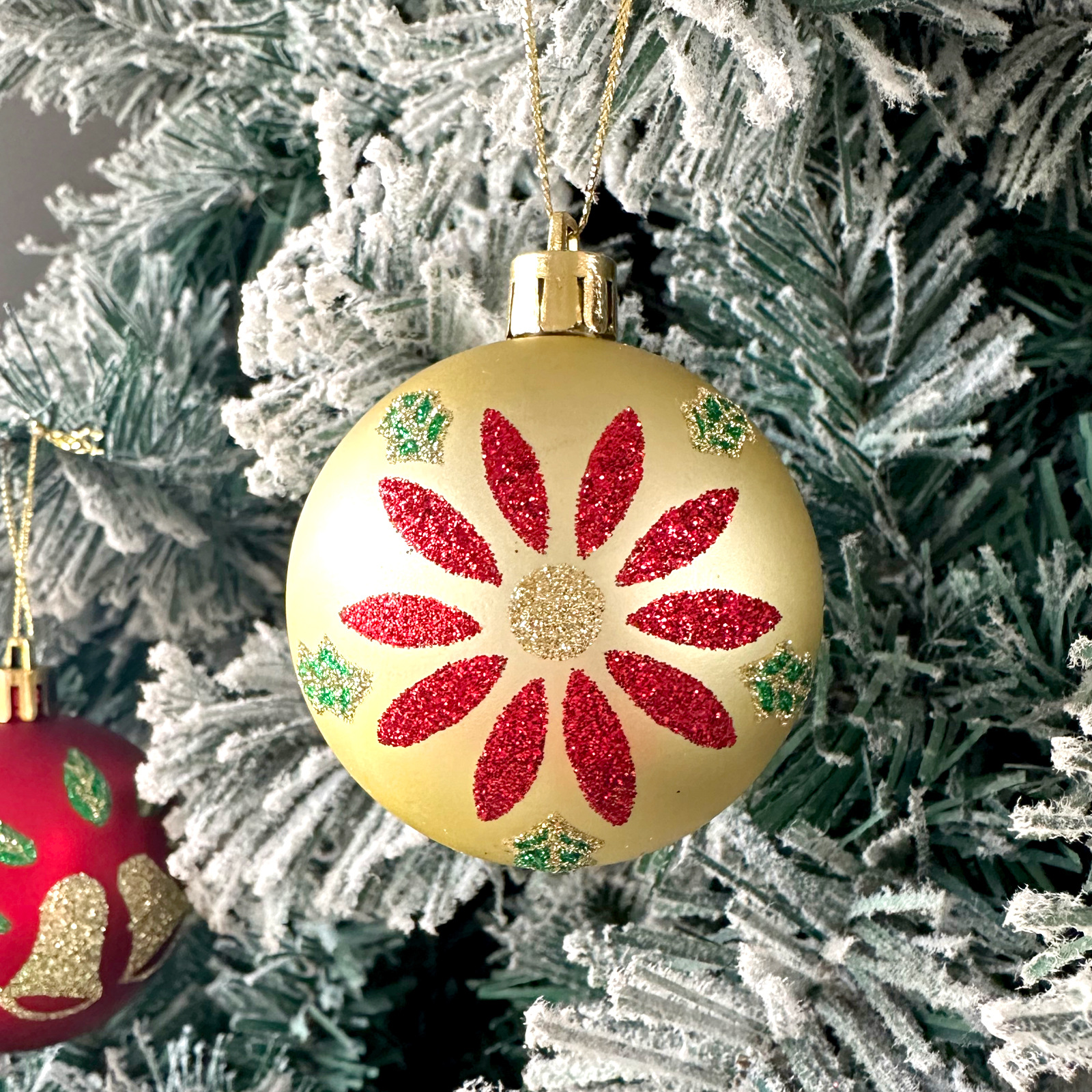 Temu/SHEIN Christmas decorations: Electroplated deer plastic balls, painted Christmas ball sets, Christmas tree pendants pic 26