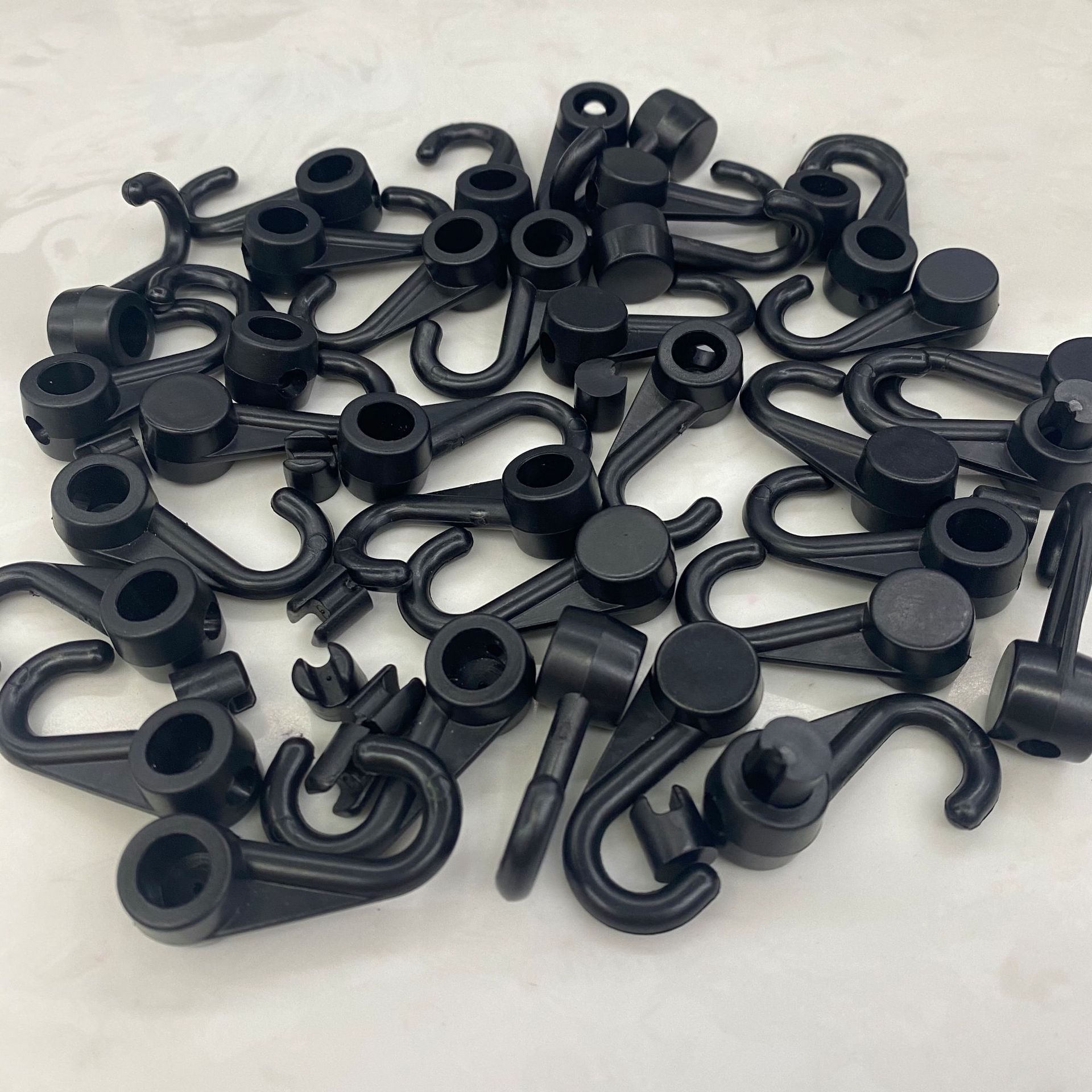 Plastic hooks for bags, open hooks, cosmetic bags, 2-character hooks, multi-purpose hooks, clothes hanger ropes, black hooks in stock pic 9