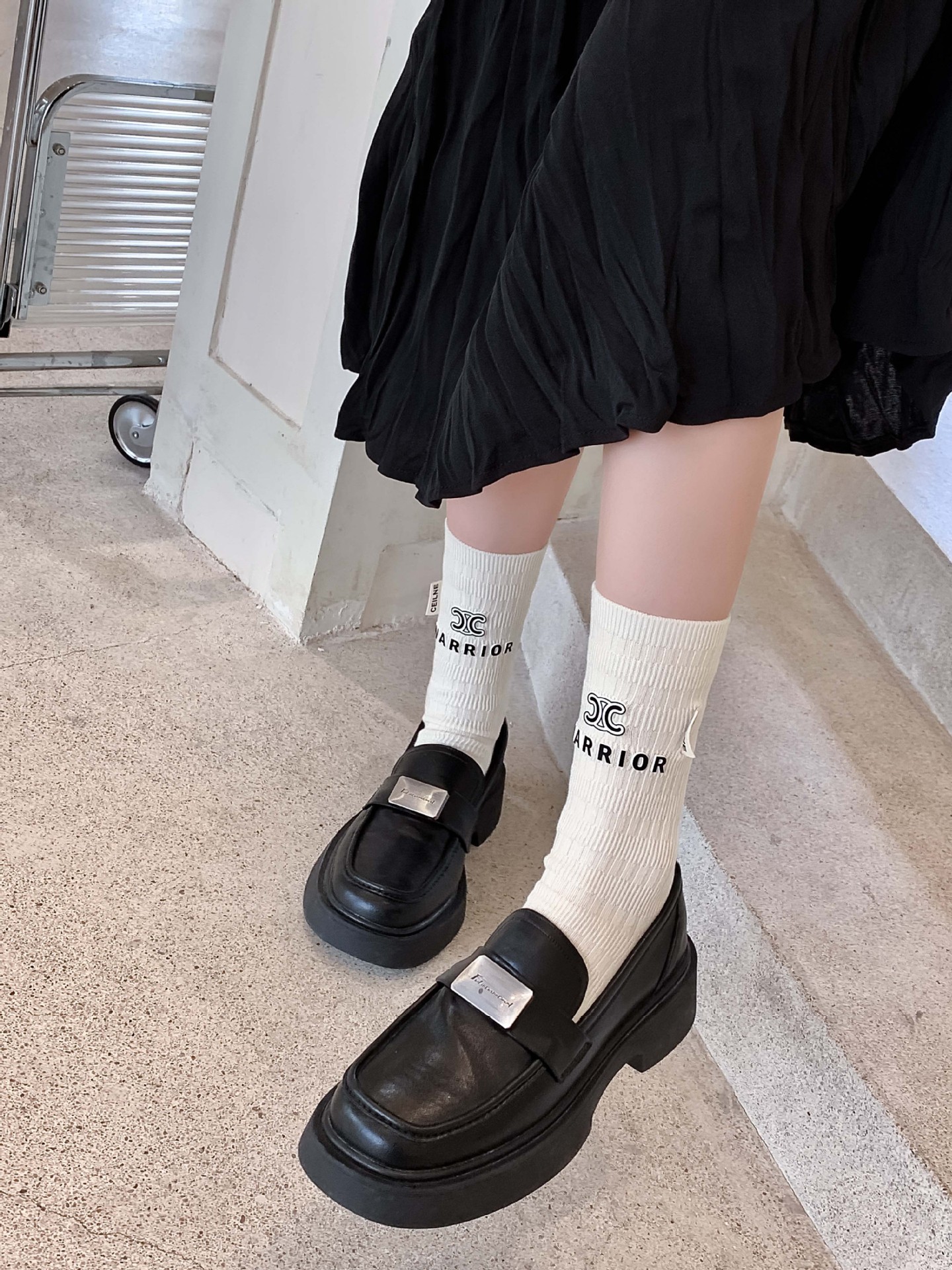 2023袜子女早秋字母欧货中筒袜ins棉质个性洋气百搭外穿网红潮袜详情6