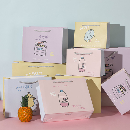 现货批发卡通款蝴蝶结白卡彩印覆亚膜礼品包装袋手提袋礼品纸袋详情16