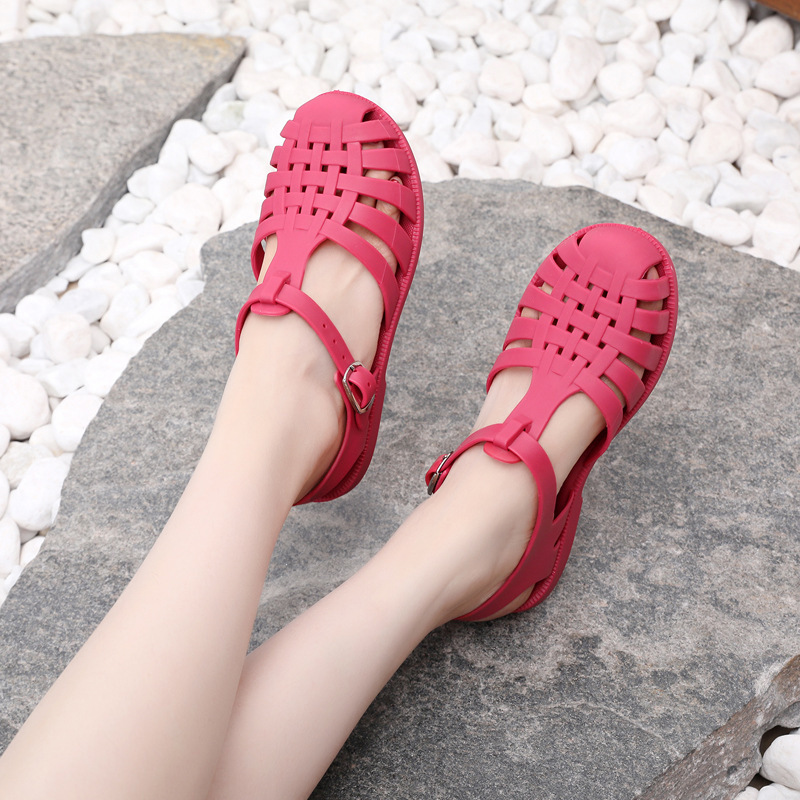 包头凉鞋女士2024罗马凉鞋春夏季外穿透气平底休闲搭扣沙滩果冻鞋详情18