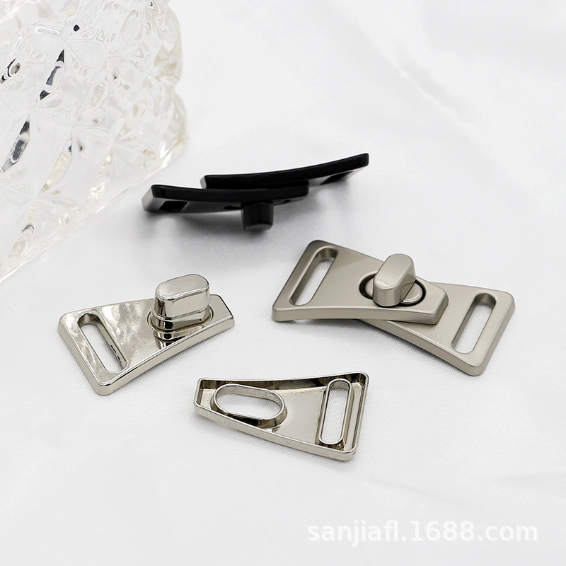 Metal buckles, adjustable buckles, clothing twist buckles, overcoats, jackets, lock buckles, belt buckles, lap buckles and turn buckles are three excellent accessories pic 5
