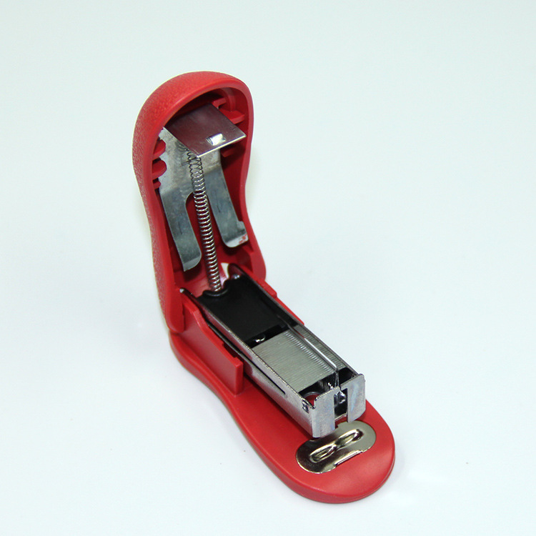 Factory direct sales of large-sized universal staples, binary card staplers, stationery products pic 3