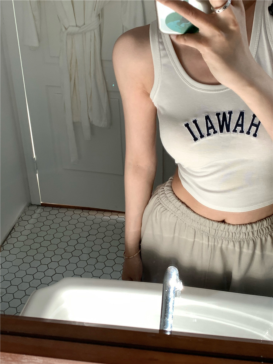 网红同款字母工字背心女舒适透气自带胸垫甜辣风修身显瘦短款上衣详情6