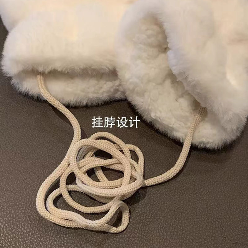 圣诞狗毛绒手套ins原宿风小众女高颜值保暖防寒加厚挂脖手套详情7