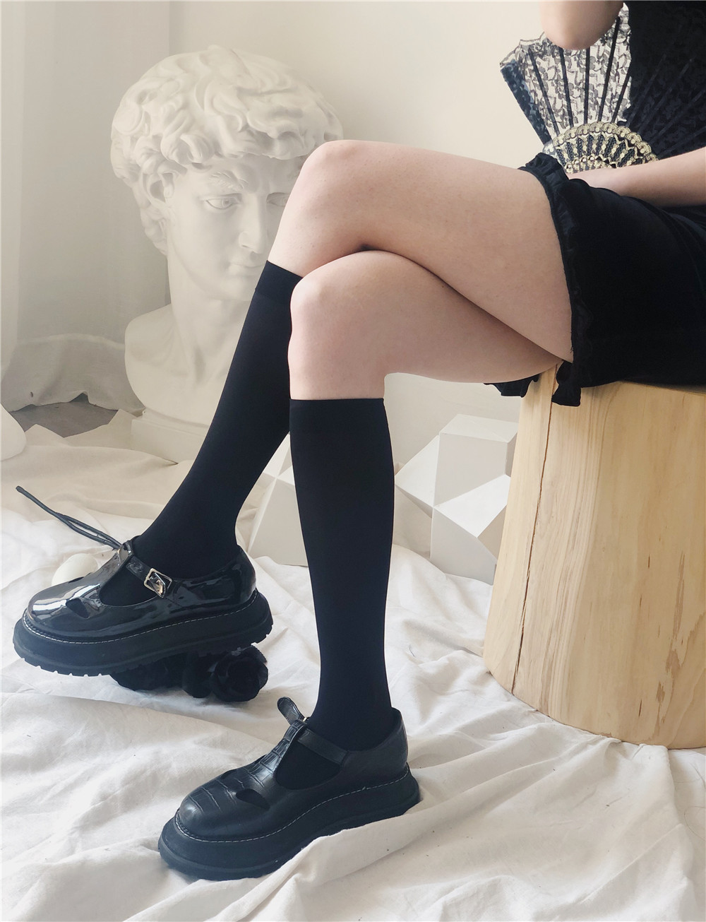 Classic and versatile jk black and white mid-calf knee-high socks that can be worn all year round, featuring non-permeable velvet calf socks pic 22