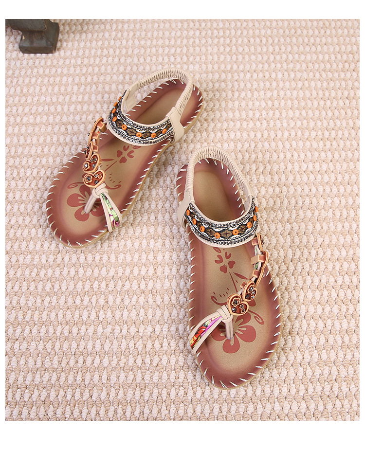 2024跨境凉鞋女夏2024水钻晚风平底圆头夹脚露趾凉鞋女详情45