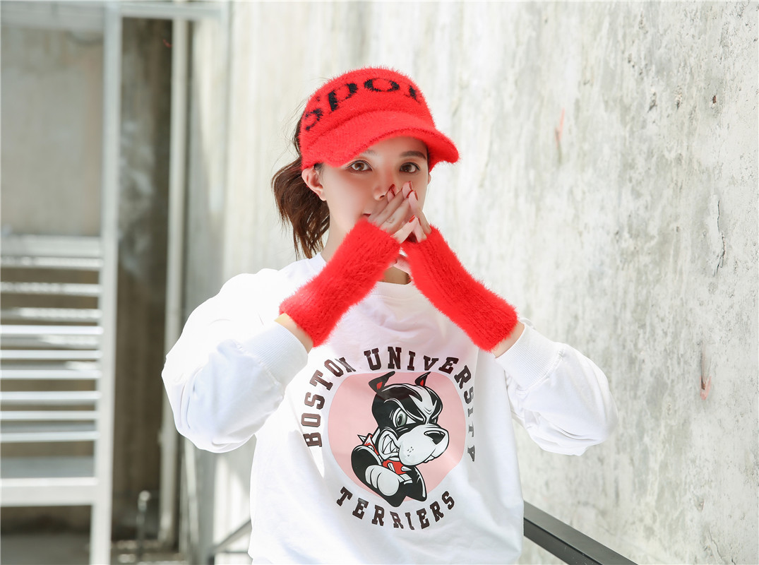 女士冬天毛线帽 空顶字母时尚学生空顶帽子保暖休闲韩版帽子手套详情7