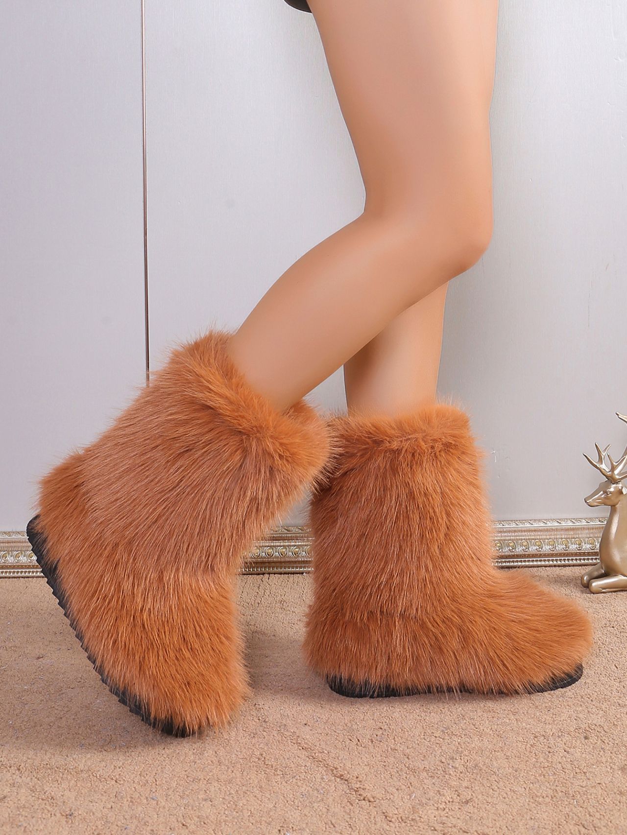 跨境新款毛毛靴子冬季保暖加绒雪地靴女大码中筒靴子44码外贸靴子详情35