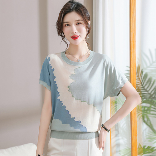 New fashionable chiffon short-sleeved T-shirt for middle-aged and elderly mothers in summer, elegant top for middle-aged women, and trendy floral mini shirt pic 14