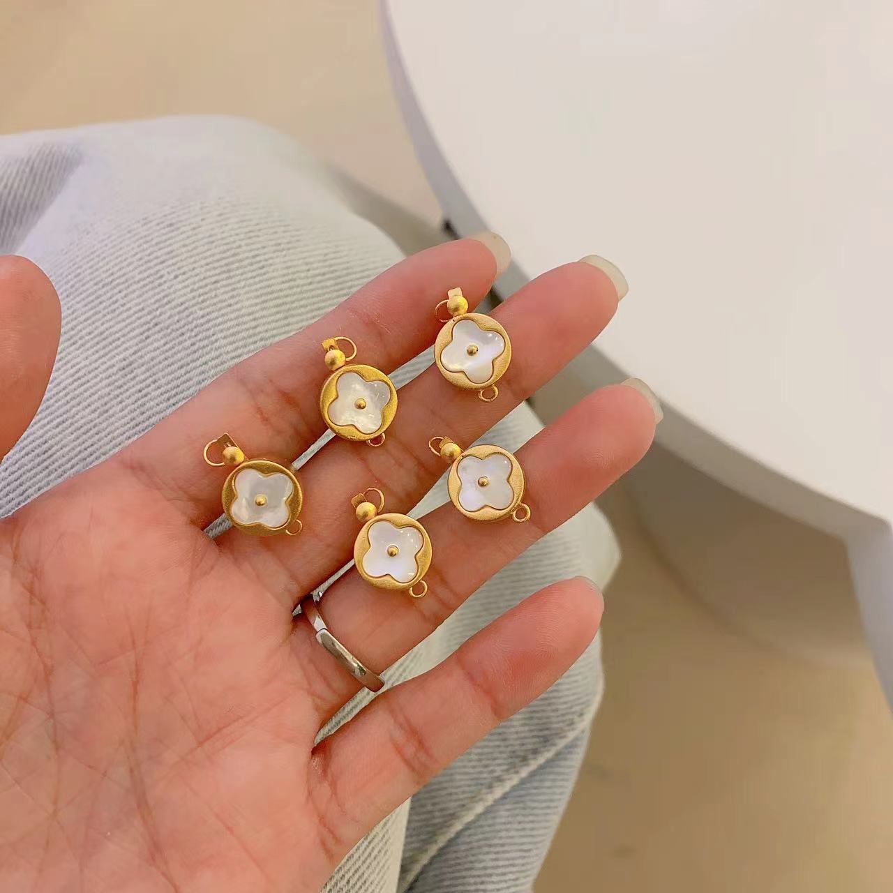 18k gold socket vacuum electroplated lucky pendant bracelet, single-row pin buckle accessory, ending buckle, new DIY accessory pic 9