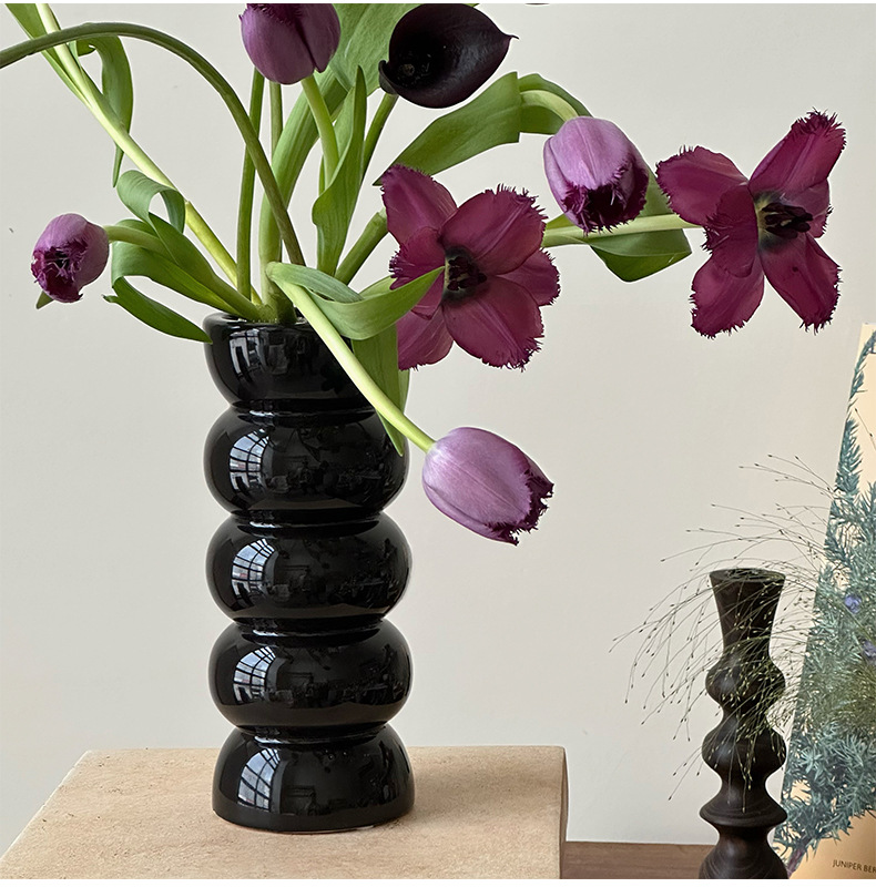 2023 new retro black simple ceramic vase, living room countertop decorative item, home TV cabinet, flower arrangement red vase pic 8
