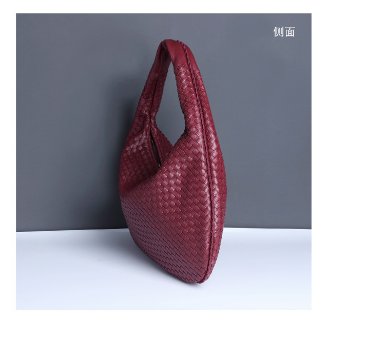 2023新款月牙女包全手工编织手提饺子包时尚百搭欧美风单肩腋下包详情16