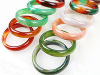 新疆天山翠圆珠手链男女款冰种飘花玉石手链天山翠玉手串直播货源详情2