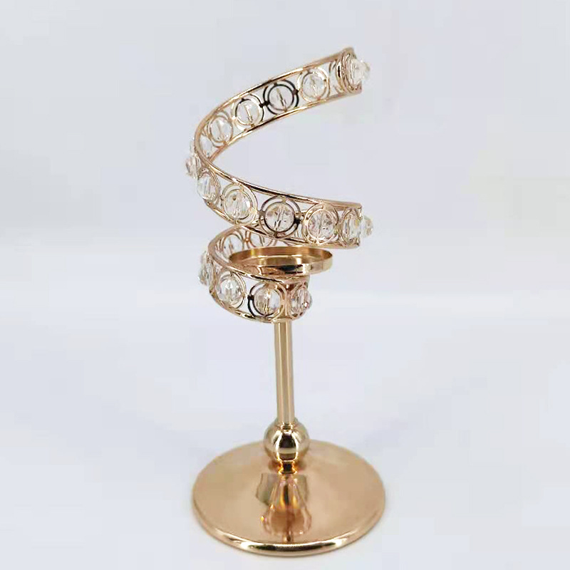 Wholesale European-style electroplated iron candlesticks, wedding props, retro candlesticks, creative ornaments in stock from the manufacturer pic 5