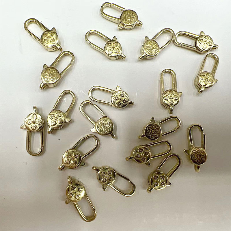 Special-shaped lobster buckle blank, pure copper horseshoe-shaped buckle, cast brass small lock buckle, double buckle integrated chain connection buckle head pic 4