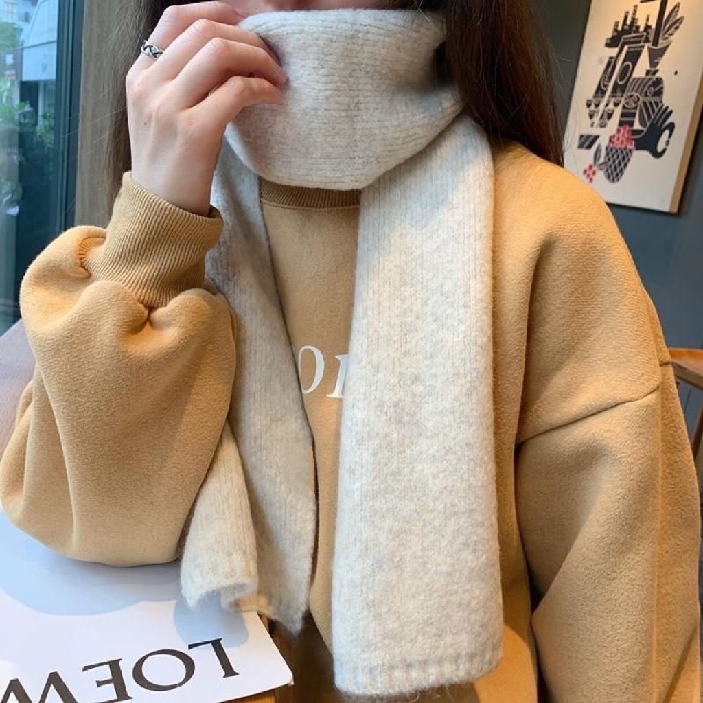 New Korean-style versatile knitted scarf for women, creating a winter atmosphere in solid color, simple, soft, warm and laid-back style small scarf pic 1