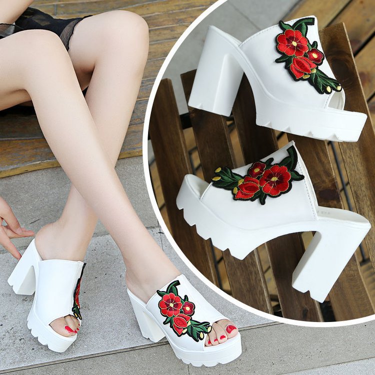 2024夏季新款高跟露趾女拖鞋轻便粗跟鱼嘴外穿女凉拖个性水台女鞋详情1