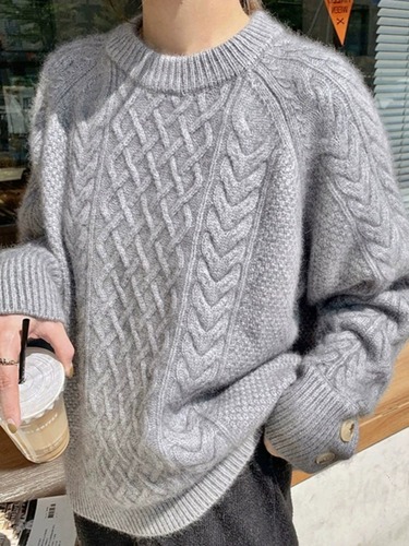 This autumn and winter round-neck leather label candy-colored pullover sweater is a unique Korean style for women, paired with a loose and slimming knitted top pic 8