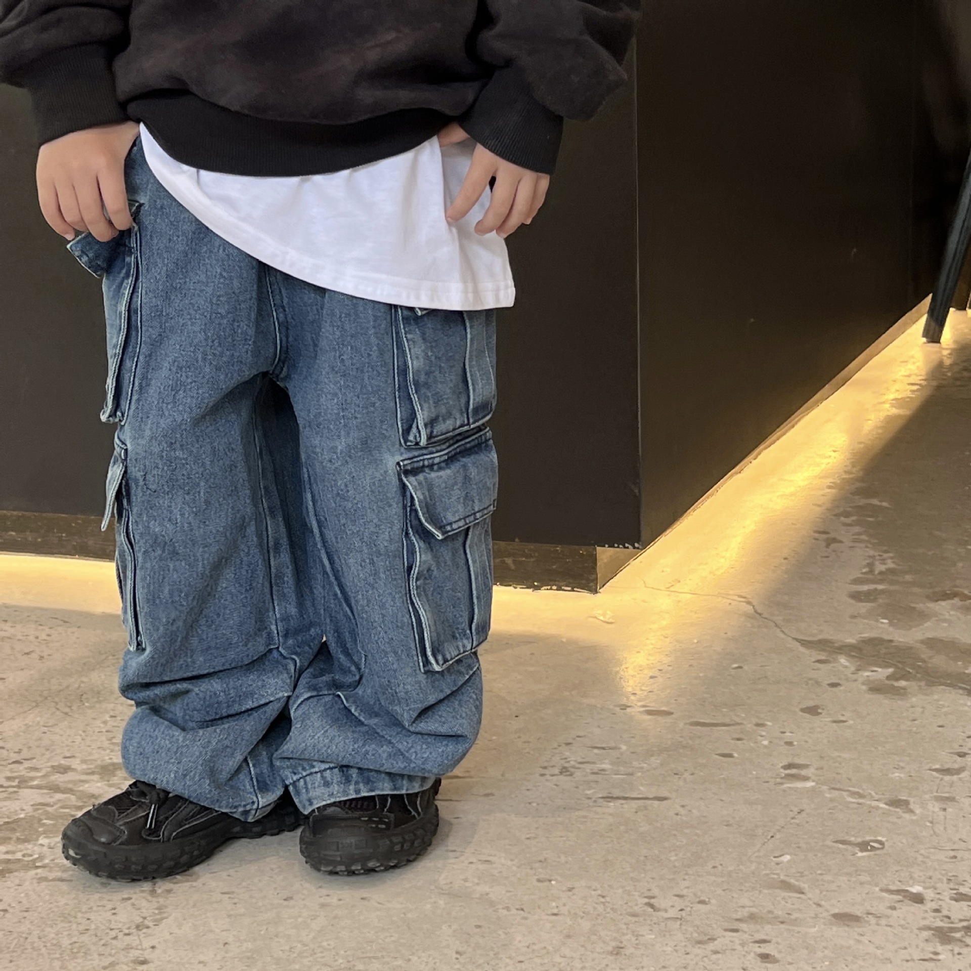 泰如2023秋季新款儿童时髦工装牛仔裤男童韩版洋气休闲裤宝宝长裤详情11