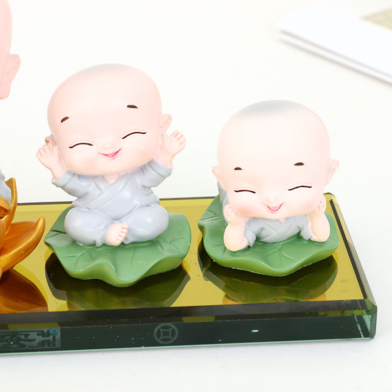 可爱童年小和尚水晶座汽车摇头摆件车载饰品组合套装一件代发详情6