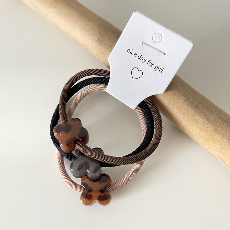 Korean-style retro leopard print hair tie and hair band, a high-end feminine touch, heart-shaped acrylic ponytail tie, leather band hair tie and hair accessory pic 17