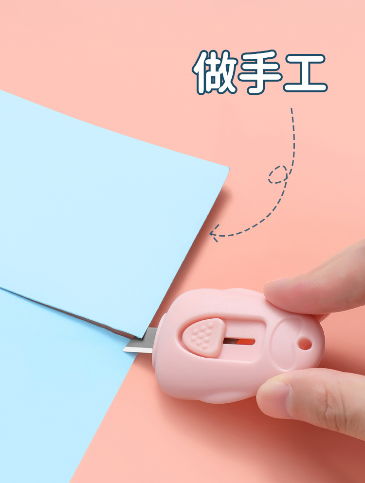 A Japanese-style cartoon mini utility knife, a portable paper cutting and unboxing knife that can rebound, and a small knife for students, offices, and opening packages pic 3