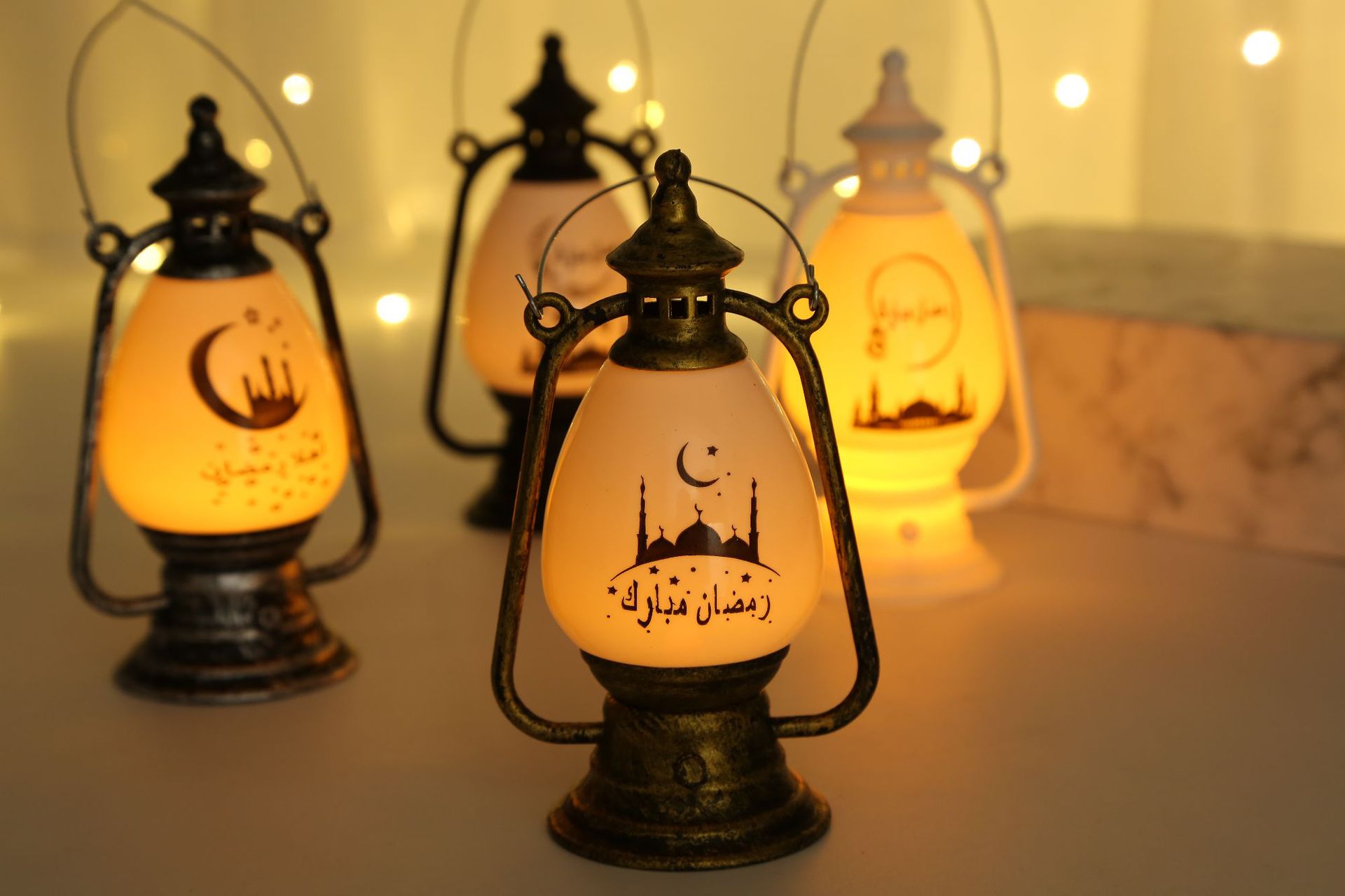 Electronic candles, candlesticks, wind lamps, handicrafts, Arab-style lanterns, study lighting fixtures pic 3