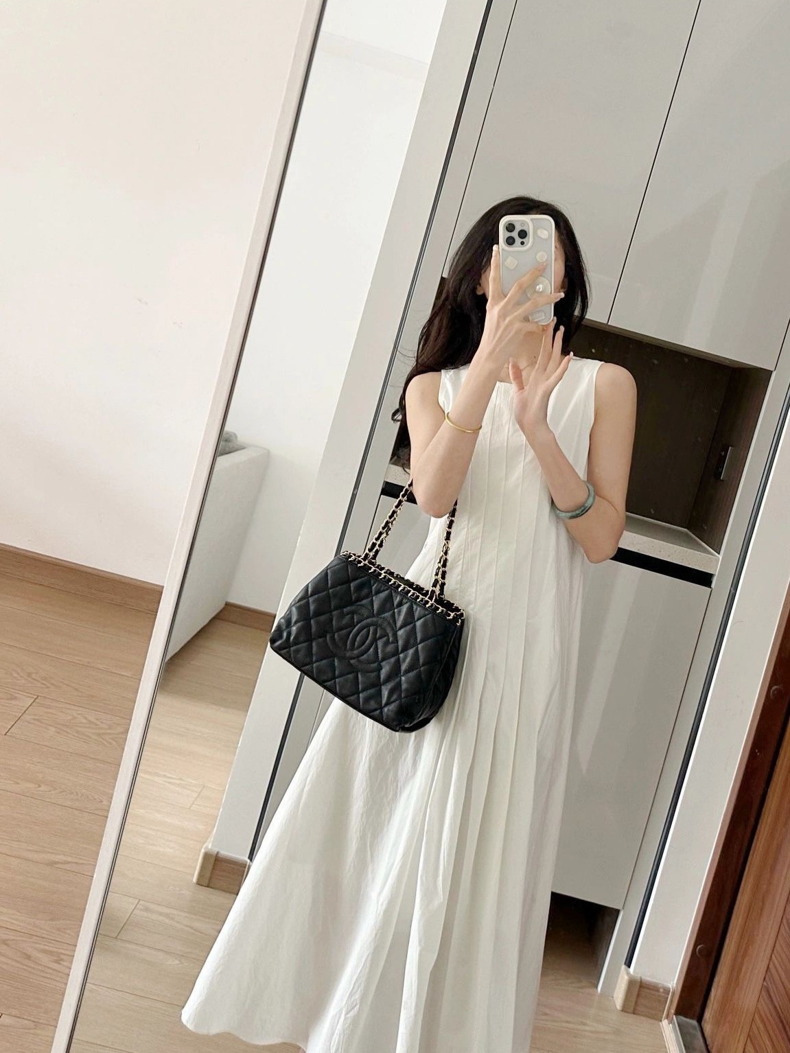 白色背心连衣裙女2024春夏新款韩版法式无袖收腰赫本风吊带长裙子详情2