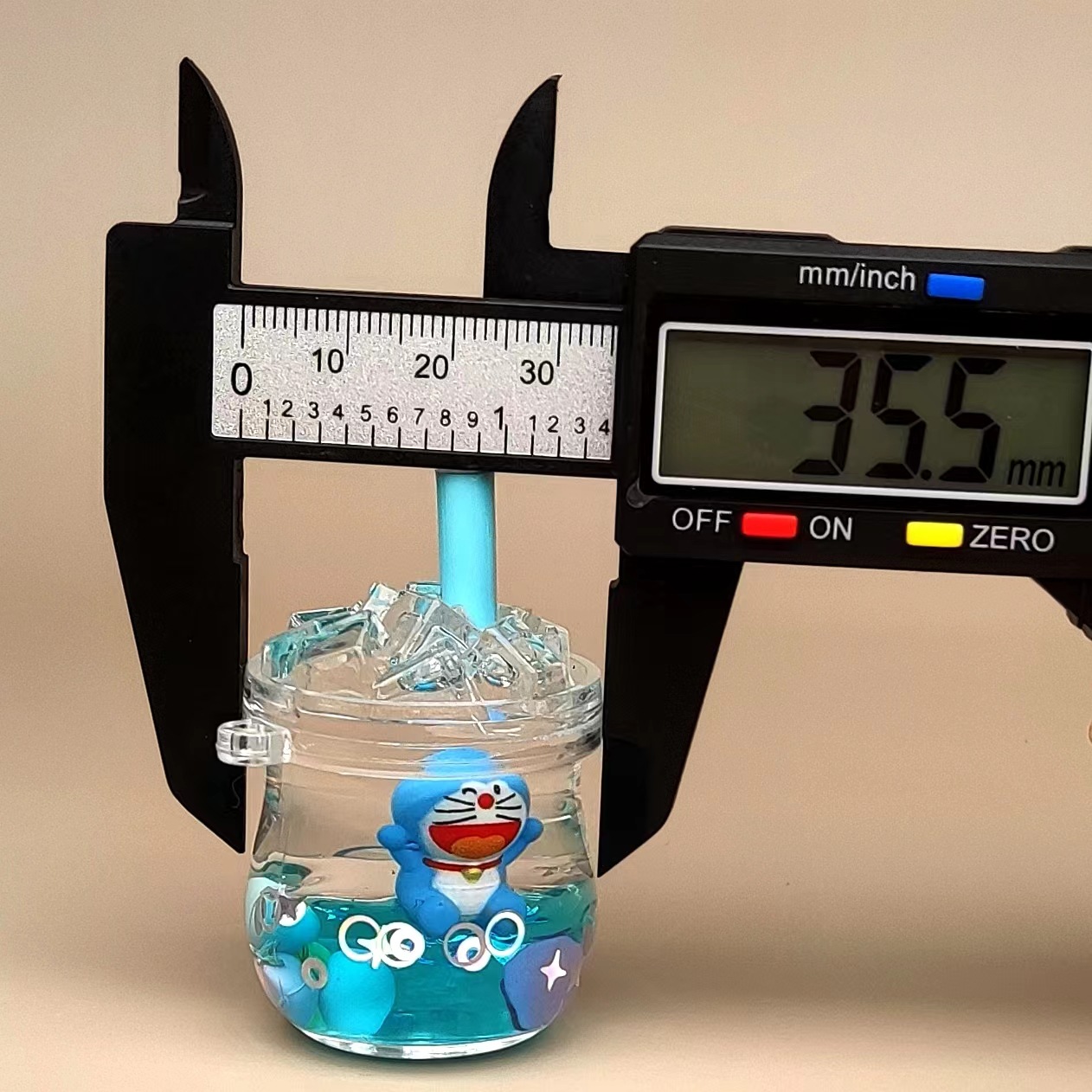 创意亚克力入油流沙瓶蓝色卡通钥匙扣香水汽车配饰桌面摆件饰品详情5