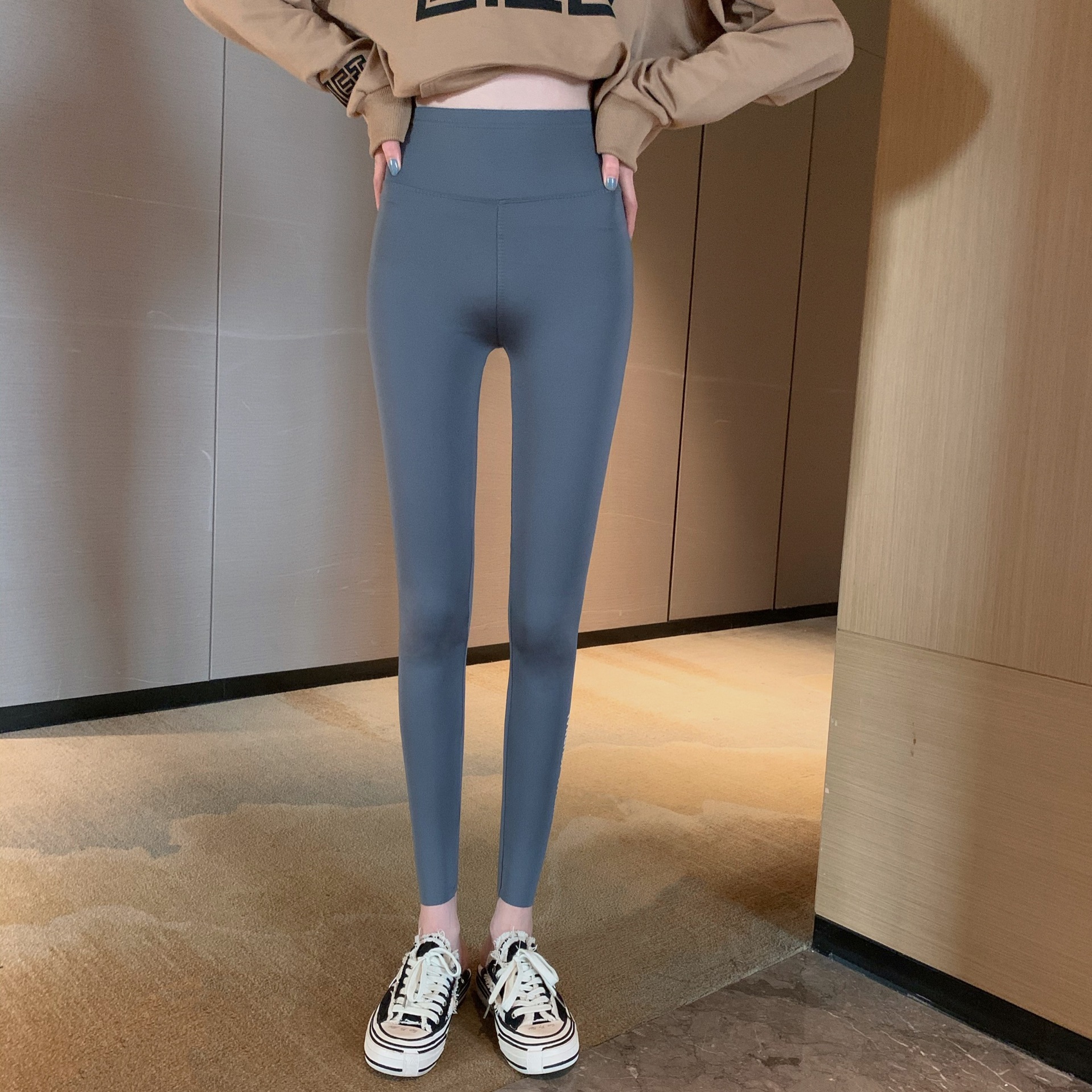 Three-point shark pants leggings for women, five-point summer thin tight-fitting outerwear, and nine-point letter-shaped belt-cinching and hip-lifting Barbie pants pic 83