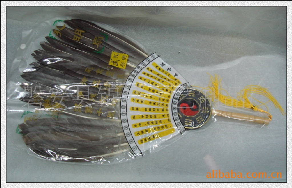 Factory direct sales of Bagua Kongming fans, feather fans, large Zhuge Liang goose feather fans, tourist handicrafts pic 2