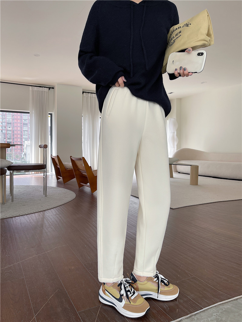 Beige fleece and thickened casual sweatpants for women, loose and slimming cotton pants, soft and warm radish pants pic 9