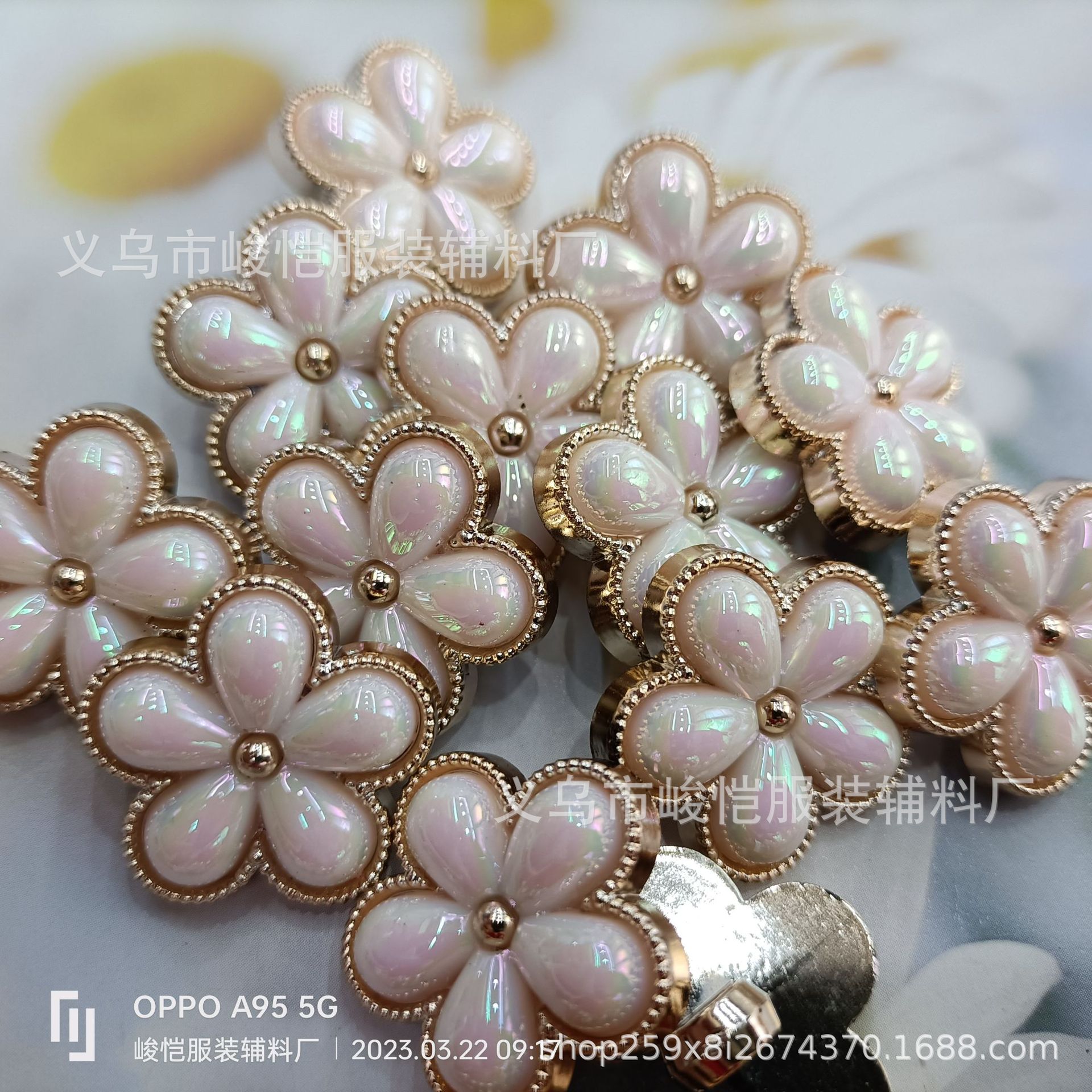 High-end flower-buttoned sweater cardigan, knitted coat, colorful pink and purple pearl small flower decorated top buttons pic 15