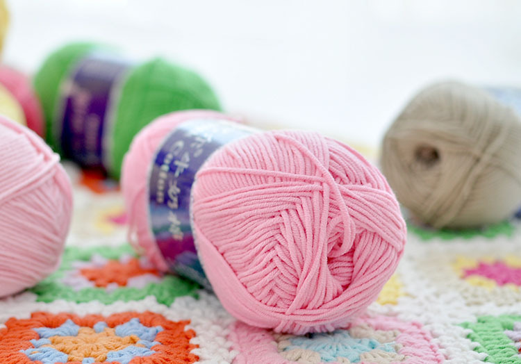 5-strand Xuefei milk cotton thread, crocheted wool, baby cotton thread, doll thread, blanket thread, milk cotton wholesale pic 1