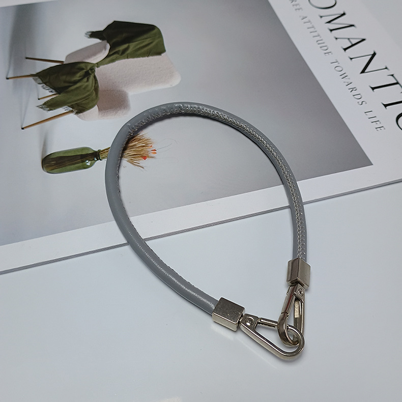 手机挂绳皮革手绳短款男女通用挂件手机链结实防丢水杯短款挂绳详情17