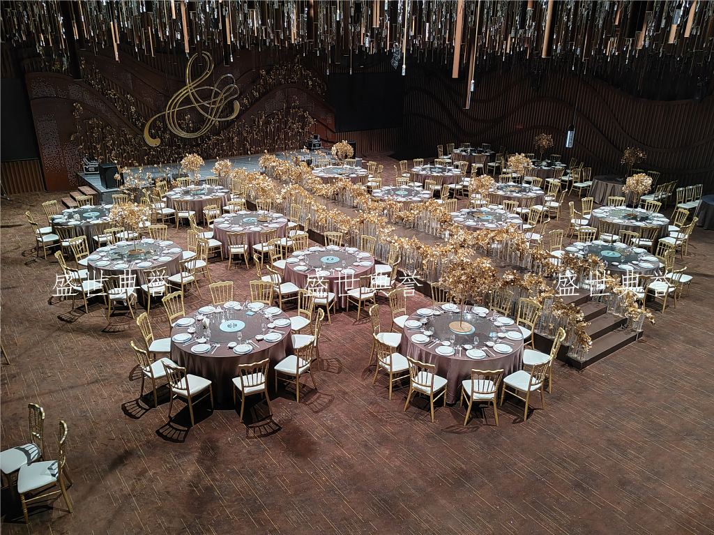 Hangzhou Banquet Center dining tables and chairs Hotel theme wedding bamboo joint chairs, European-style wedding castle chairs, wedding banquet folding chairs pic 24