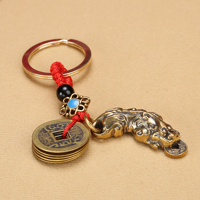 Pure brass Five Emperors coin keychains, bite coins, PI Xiu pendants, car keychains, direct supply from the manufacturer pic 9