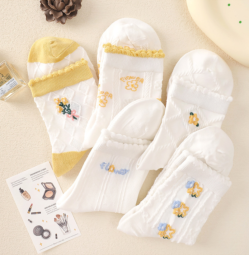 郁金香袜子女秋冬季中筒袜百搭甜美ins潮学院风女袜可爱长袜批发详情7