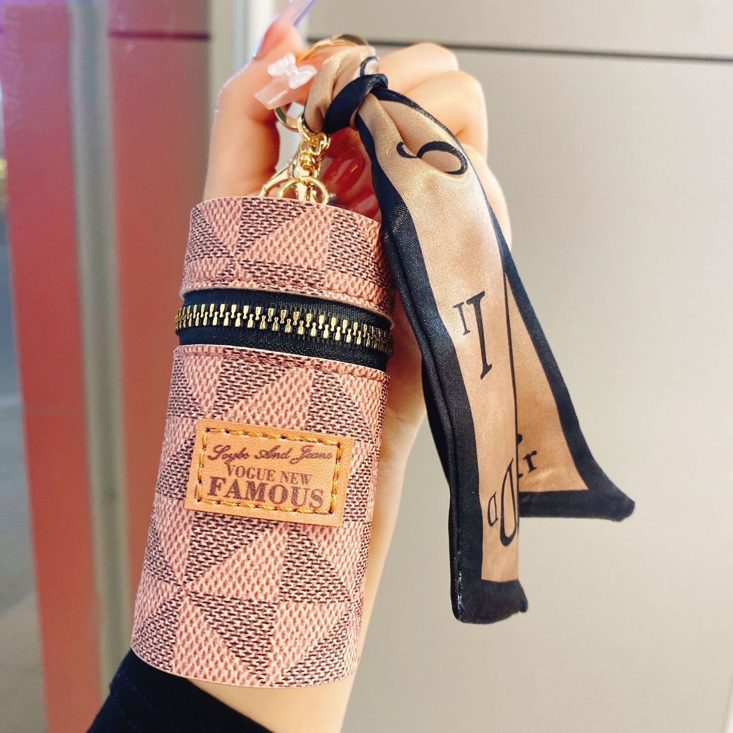 欧美老花零钱包2023新款小巧包包挂件耳机包口红包迷你钥匙扣包详情4