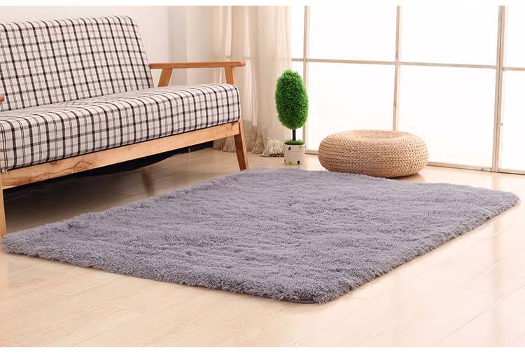 地毯,丝毛地毯,丝毛地毯地垫,客厅地毯地垫,卧室地毯地垫,茶几地毯地垫,床边地毯地垫,地毯易清理,现代简约地毯,简约羊毛地毯,丝毛床边地毯