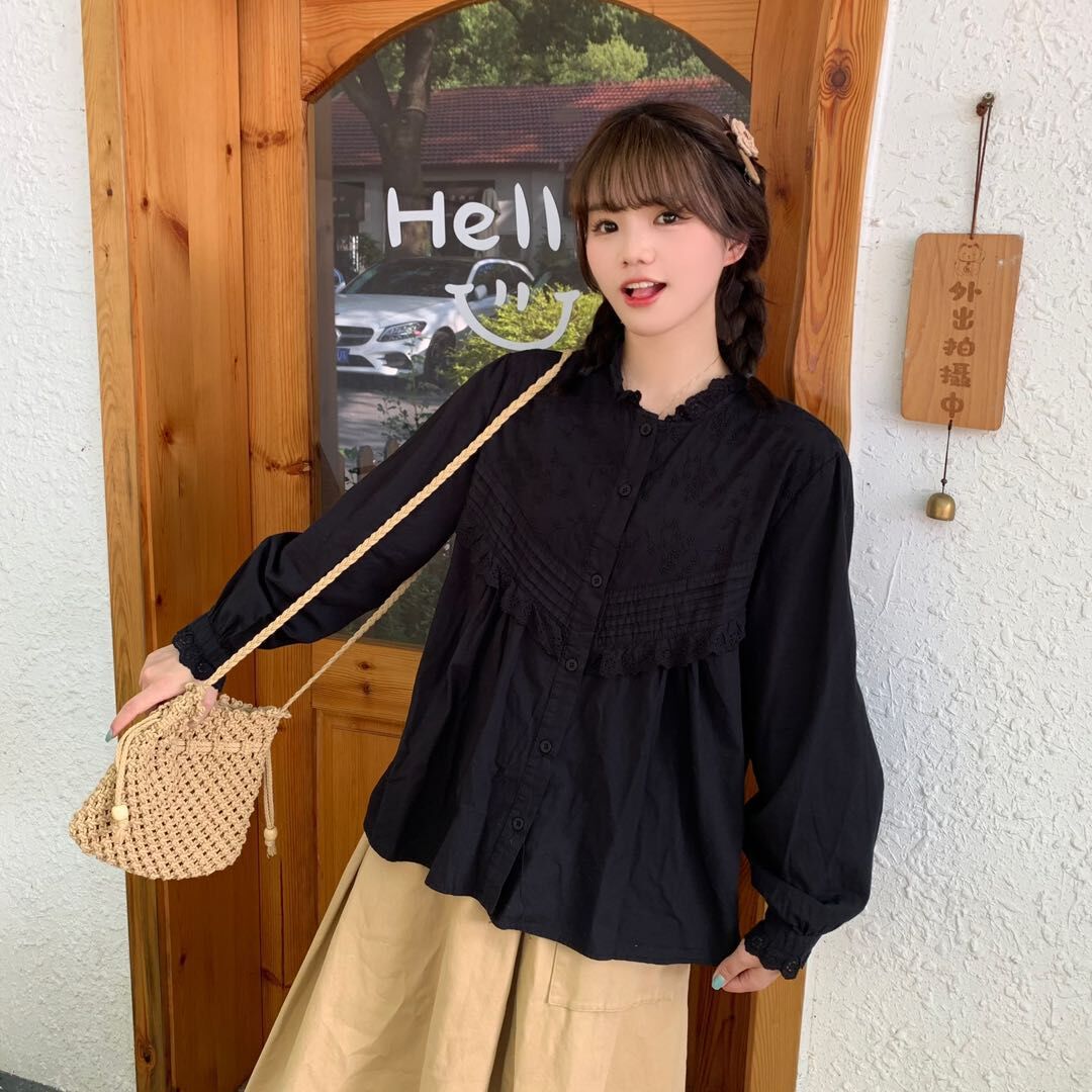 Embroidered shirt 2023 early autumn new style, fresh and simple lace trim top, sweet long-sleeved base layer for women 8326 pic 7