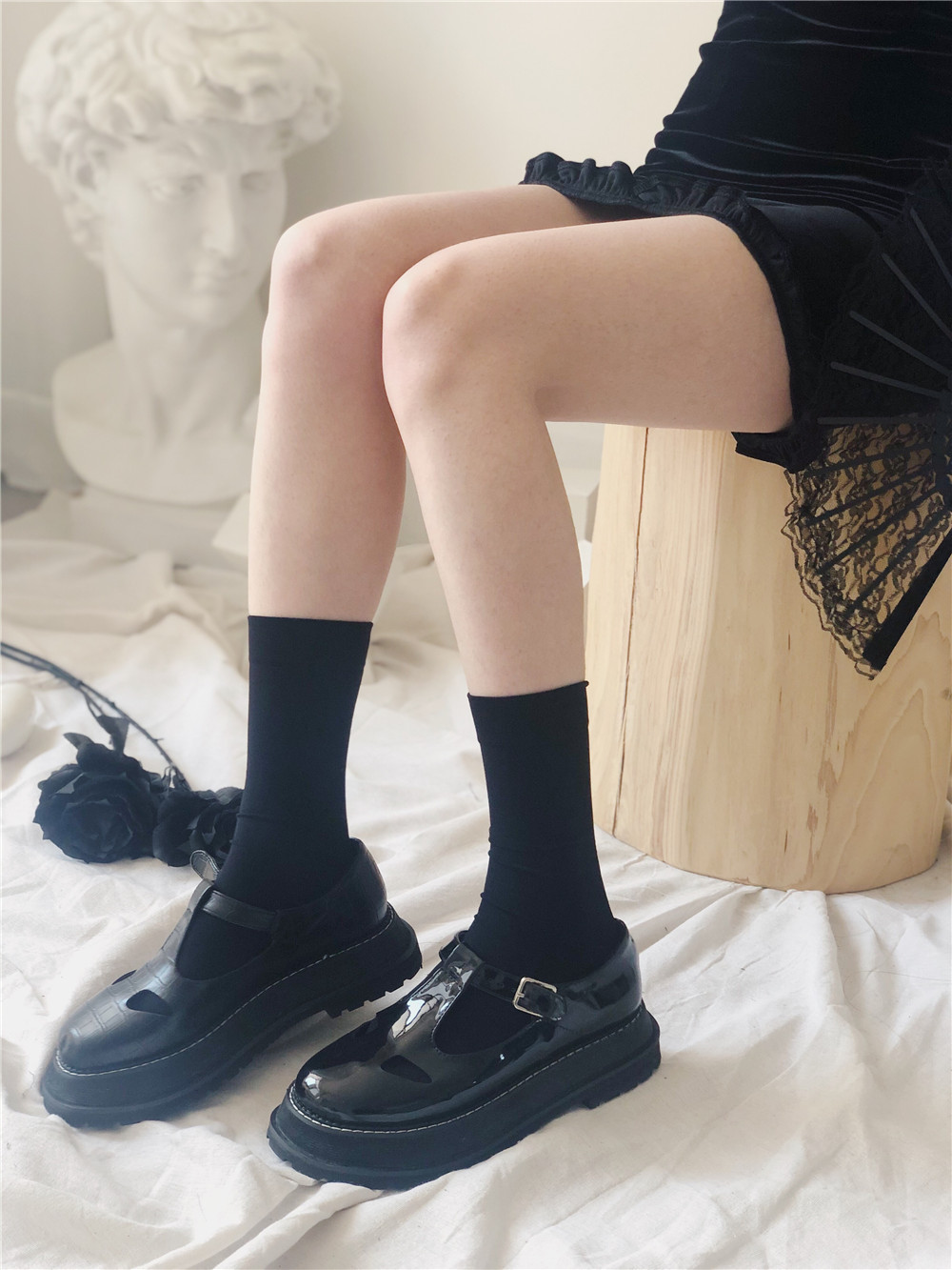 Classic and versatile jk black and white mid-calf knee-high socks that can be worn all year round, featuring non-permeable velvet calf socks pic 14