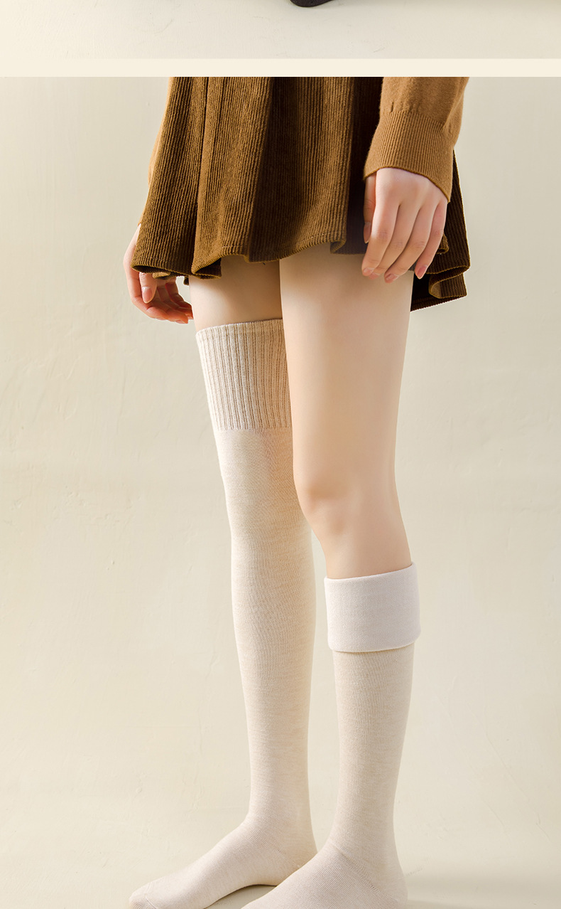 One-piece consignment service for woolen knee-length socks for women in autumn and winter. Long, thickened and warm woolen loops with camel hair for knee protection. One-piece consignment service for high thigh socks pic 24