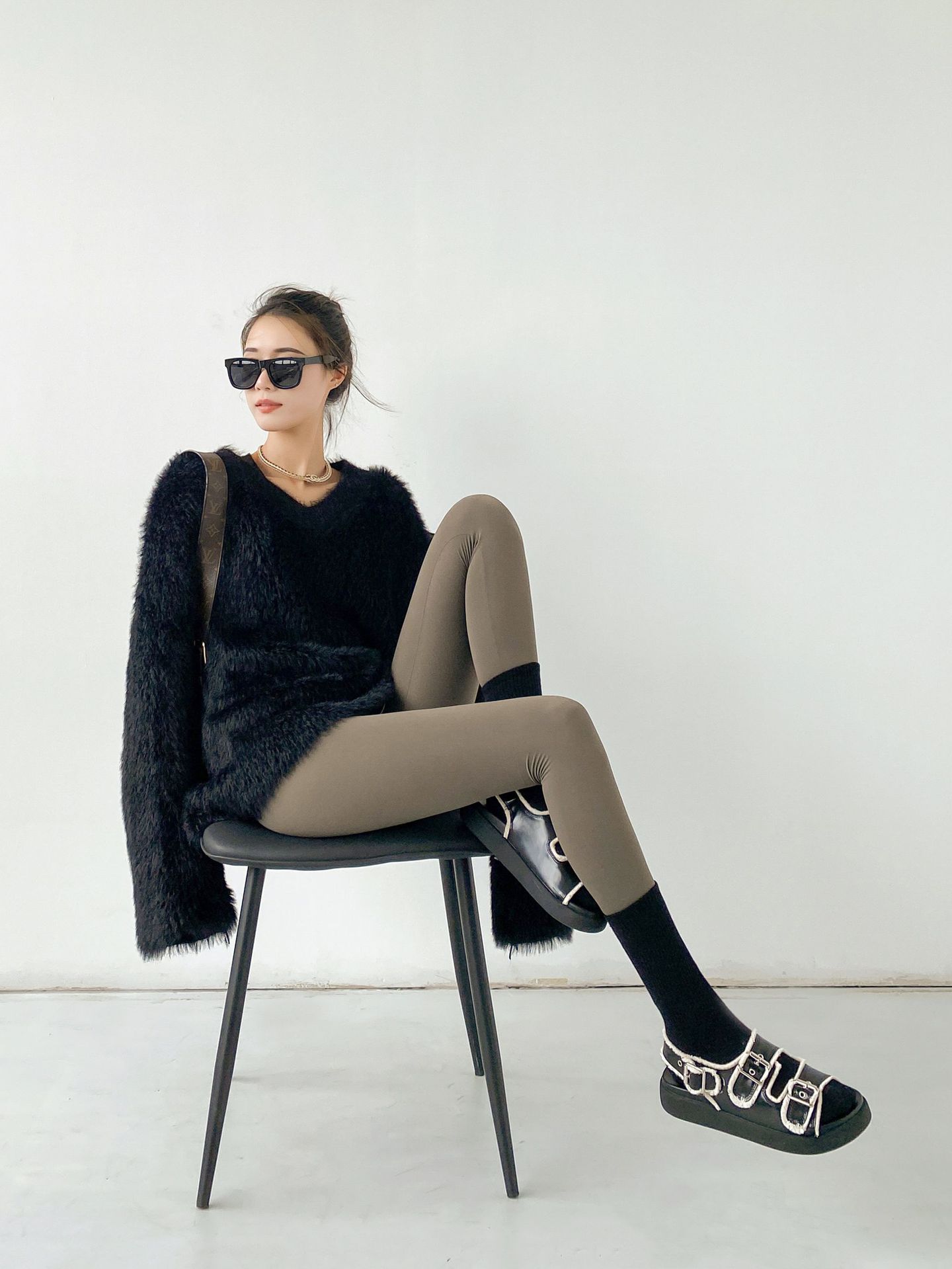 Wholesale of 2023 Spring and autumn tight-fitting high-waisted leggings, water-sparkling Barbie pants, a must-have for lifting buttocks, 9-inch pants, a one-piece replacement for women pic 91