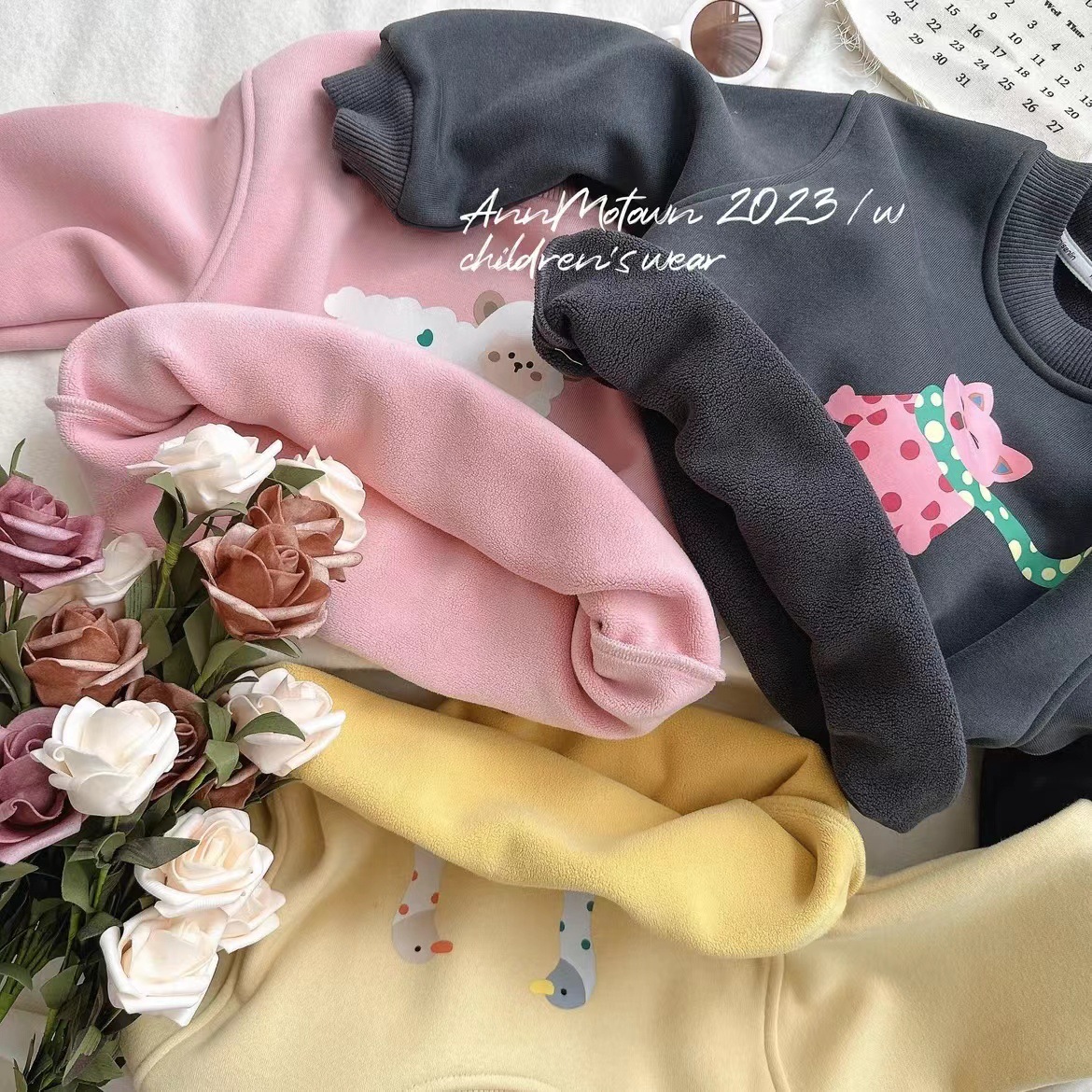 Niño invierno 2023 plume estampado cartoon sudadera niña otoño invierno niño unico plume bebé blusa pic 8