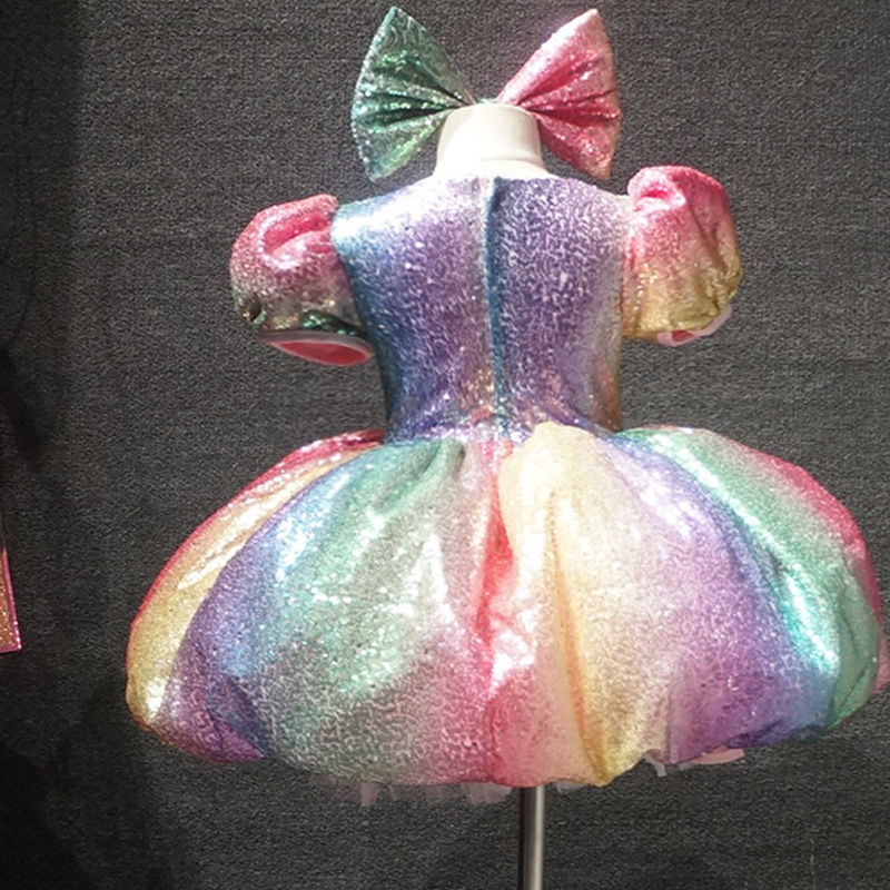 04彩虹色灯笼